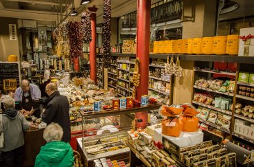 The inside of a Spanish and Catalan deli