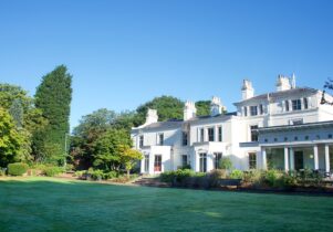 Chancellors Hotel is a Grade II listed Victorian mansion located in South Manchester surrounded by five acres of beautiful landscaped gardens, in a relaxed, scenic and picturesque setting.