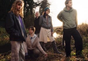 Press shot by Ché Deedigan.